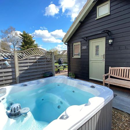 Saving Grace With Private Hot Tub Bawdeswell Exterior foto