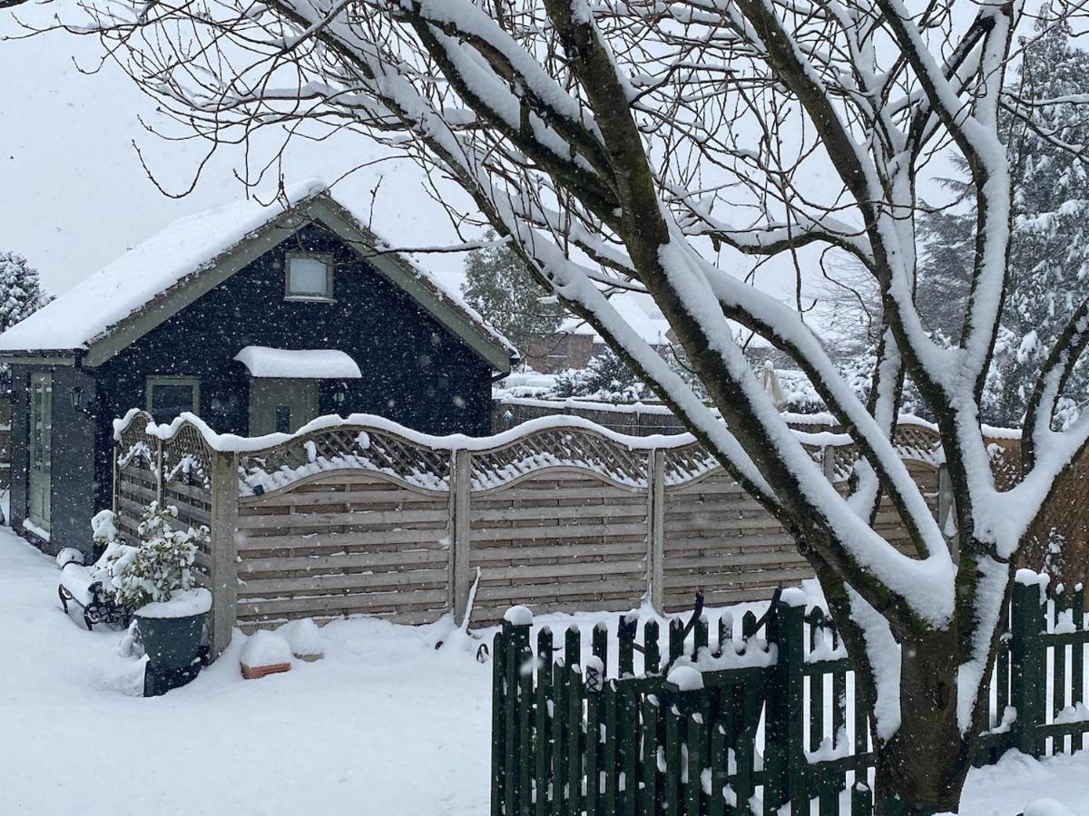 Saving Grace With Private Hot Tub Bawdeswell Exterior foto