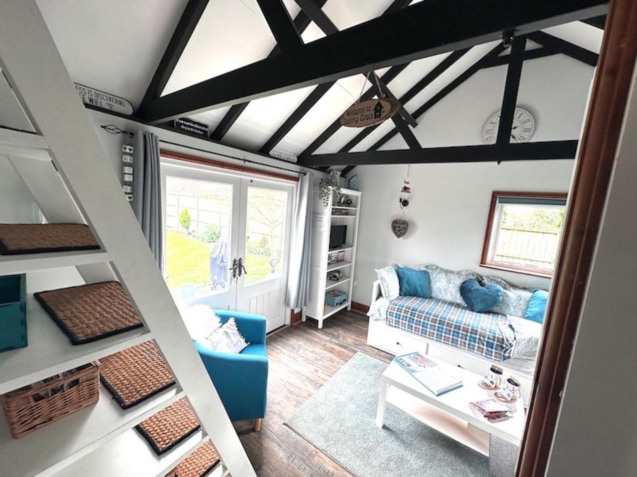 Saving Grace With Private Hot Tub Bawdeswell Exterior foto