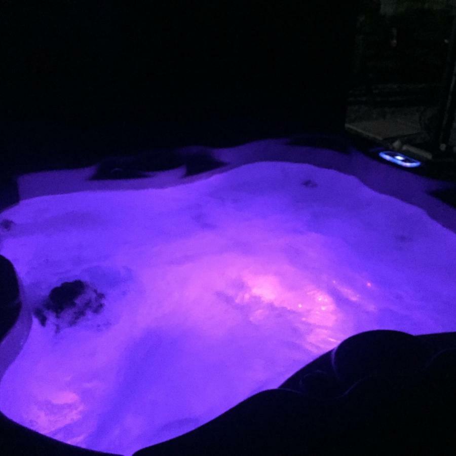 Saving Grace With Private Hot Tub Bawdeswell Exterior foto